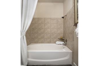 Oval soaking tubs